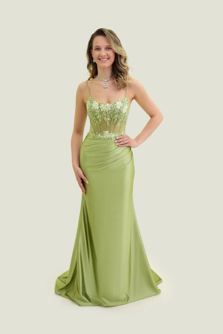 Vogue Prom 7845 Default Thumbnail Image