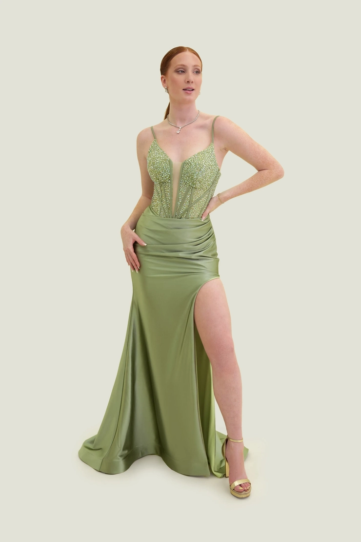 Vogue Prom 7846 Default Thumbnail Image