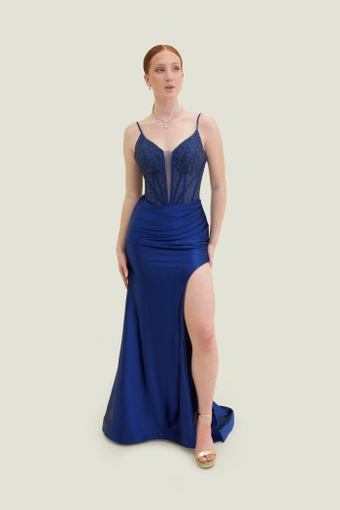 Vogue Prom 7846 #1 frontface vertical thumbnail