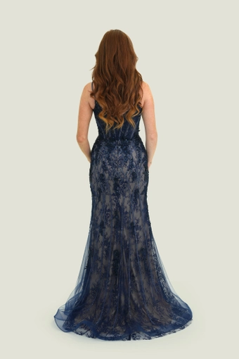 Vogue Prom 7880 #3 backface vertical thumbnail