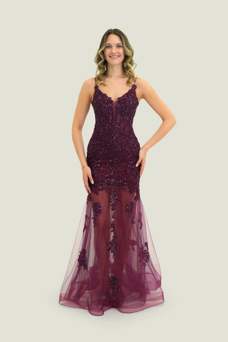 Vogue Prom Style: 7881 Default Thumbnail Image