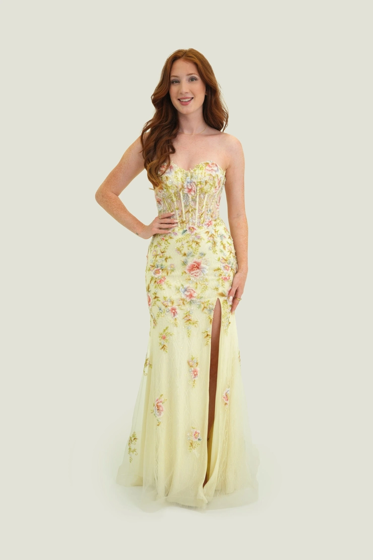 Vogue Prom Style: 7890 Default Thumbnail Image