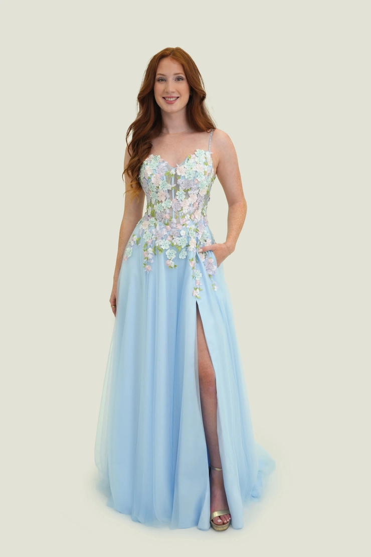 Vogue Prom Style: 7901 Default Thumbnail Image