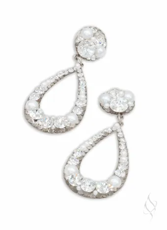 Stefanie Somers Style #ARTESIA Pearl $0 vertical thumbnail