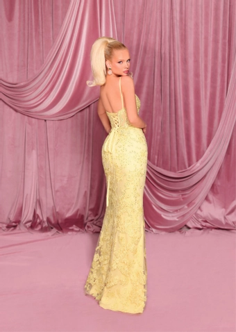 Nicoletta Style #NC3008 $3 backface vertical thumbnail