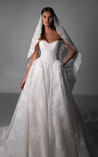 Martina Liana Luxe LE1435 #4 frontface vertical cropped thumbnail