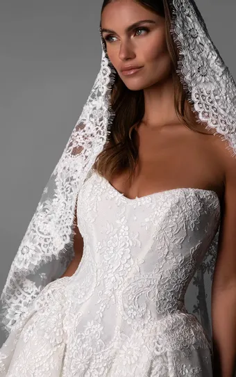 Martina Liana Luxe LE1435 #5 frontface vertical cropped thumbnail