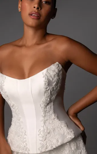 Martina Liana Luxe LE1448 #4 frontface vertical cropped thumbnail