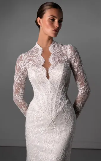 Martina Liana Luxe LE1450 #6 frontface vertical cropped thumbnail