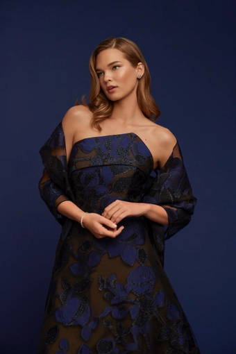 Anne Barge Couture Style #Riggs #1 frontface vertical cropped thumbnail