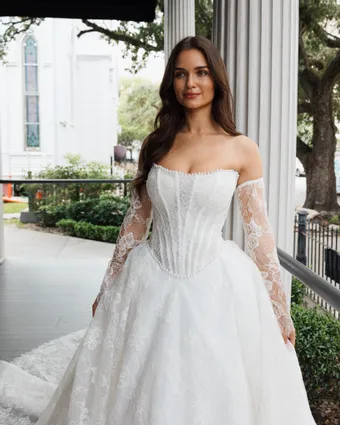 Simonne St Charles Style #Ella Grace #2 frontface vertical cropped thumbnail