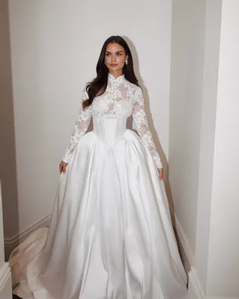 Simonne St Charles Style #Kelly #2 frontface vertical cropped thumbnail