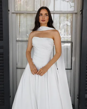 Simonne St Charles Style #Marie #2 frontface vertical cropped thumbnail