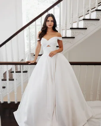 Simonne St Charles Style #VivianLydia #0 default frontface vertical thumbnail