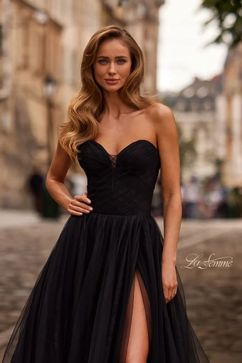 La Femme Style #33307 $2 frontface vertical cropped thumbnail