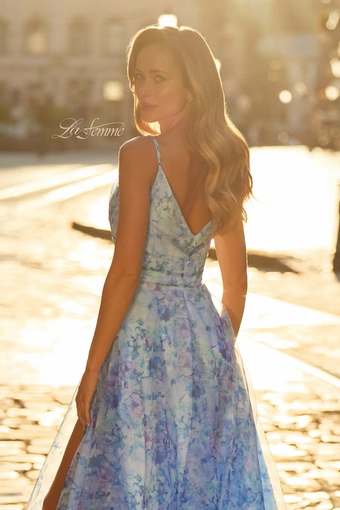 La Femme Style #33502 #3 backface vertical cropped thumbnail