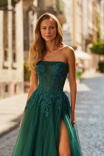 La Femme Style #33528 #3 frontface vertical cropped thumbnail