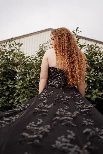 Rivers Signature collection WD025 V #42 backface vertical cropped thumbnail