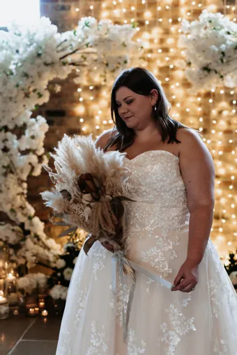 Rivers Signature collection WD025 V #28 frontface vertical cropped thumbnail