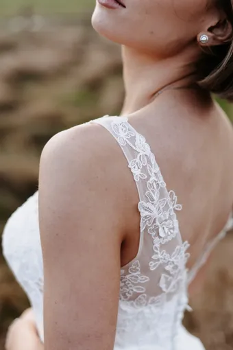 Rivers Signature collection WD082 V #42 backface vertical cropped thumbnail