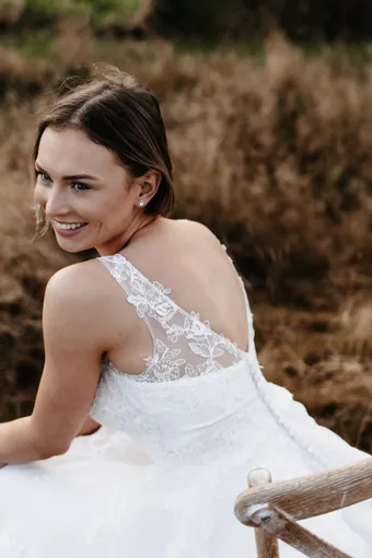 Rivers Signature collection WD082 V #48 backface vertical cropped thumbnail