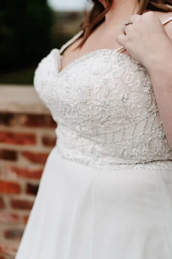 Rivers Signature collection WD097 V #23 vertical cropped thumbnail