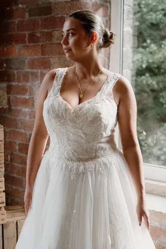 Rivers Signature collection WD111 COR #20 frontface vertical cropped thumbnail