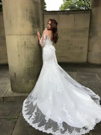 Rivers Signature collection WD118 COR #3 backface vertical thumbnail