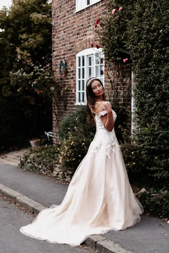 Rivers Signature collection WD147 CY #7 default backface vertical thumbnail