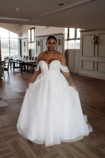 Rivers Signature collection WD148 COR #3 frontface vertical thumbnail