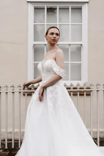 Rivers Signature collection WD148 COR #20 frontface vertical cropped thumbnail