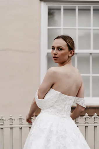 Rivers Signature collection WD148 COR #33 backface vertical cropped thumbnail