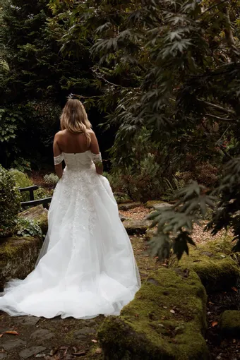 Rivers Signature collection WD148 COR #16 backface vertical thumbnail