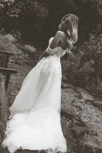 Rivers Signature collection WD148 COR #12 backface vertical thumbnail