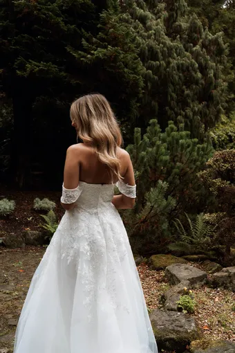 Rivers Signature collection WD148 COR #30 backface vertical cropped thumbnail