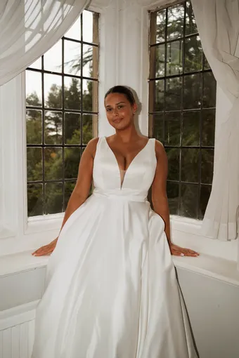 Rivers Signature collection WD149 CY #25 frontface vertical cropped thumbnail