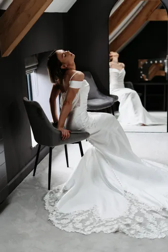 Rivers Signature collection WD151 COR #13 backface vertical thumbnail