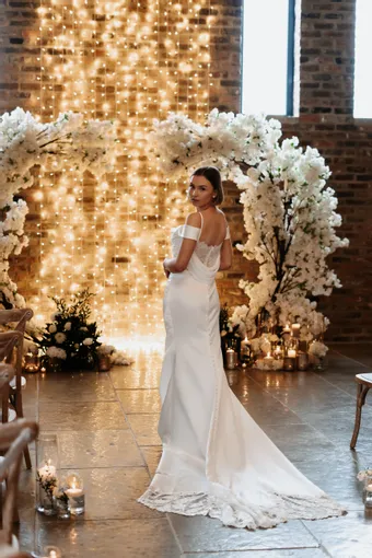 Rivers Signature collection WD151 COR #37 backface vertical thumbnail