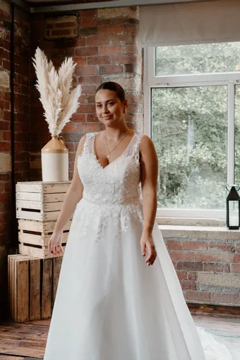 Rivers Signature collection WD152 COR #22 frontface vertical cropped thumbnail