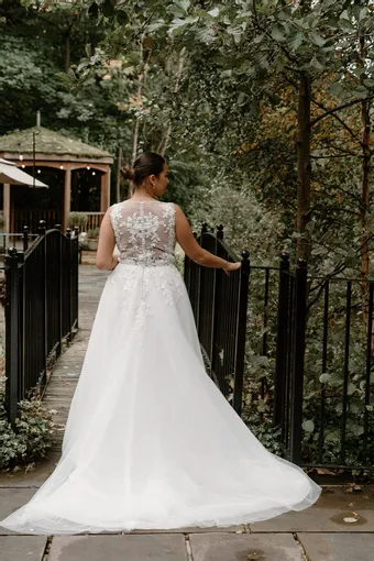 Rivers Signature collection WD152 COR #16 backface vertical thumbnail