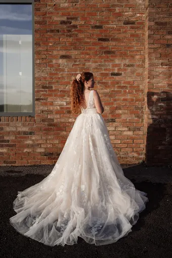 Rivers Signature collection WD157 COR #25 backface vertical thumbnail