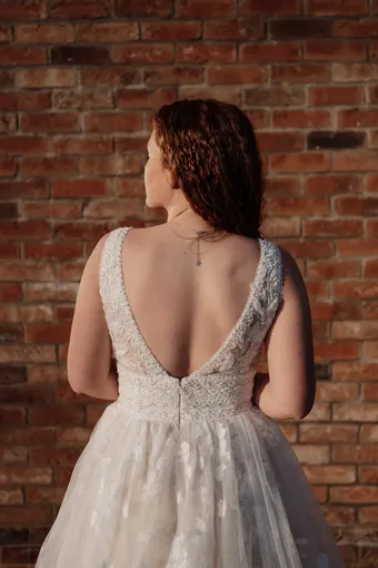 Rivers Signature collection WD157 COR #53 backface vertical cropped thumbnail