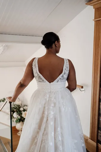 Rivers Signature collection WD157 COR #52 backface vertical cropped thumbnail