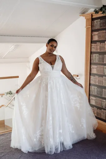 Rivers Signature collection WD157 COR #2 frontface vertical thumbnail