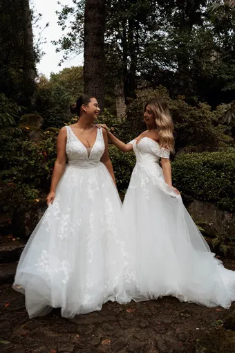 Rivers Signature collection WD157 COR #16 frontface vertical thumbnail