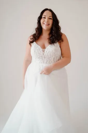 Rivers Signature collection WD176 CY #16 frontface vertical cropped thumbnail