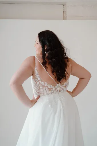 Rivers Signature collection WD176 CY #22 backface vertical cropped thumbnail