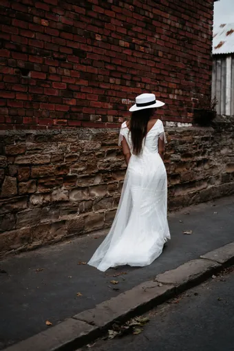 Rivers Signature collection WQO V #3 backface vertical thumbnail