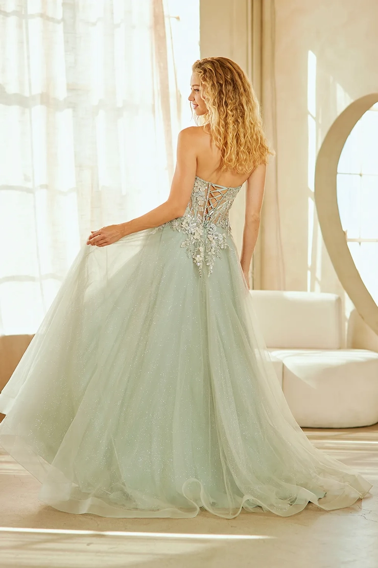 Amelia Couture Style #4062 Backface Thumbnail Image