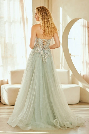 Amelia Couture 4062 #6 backface vertical thumbnail